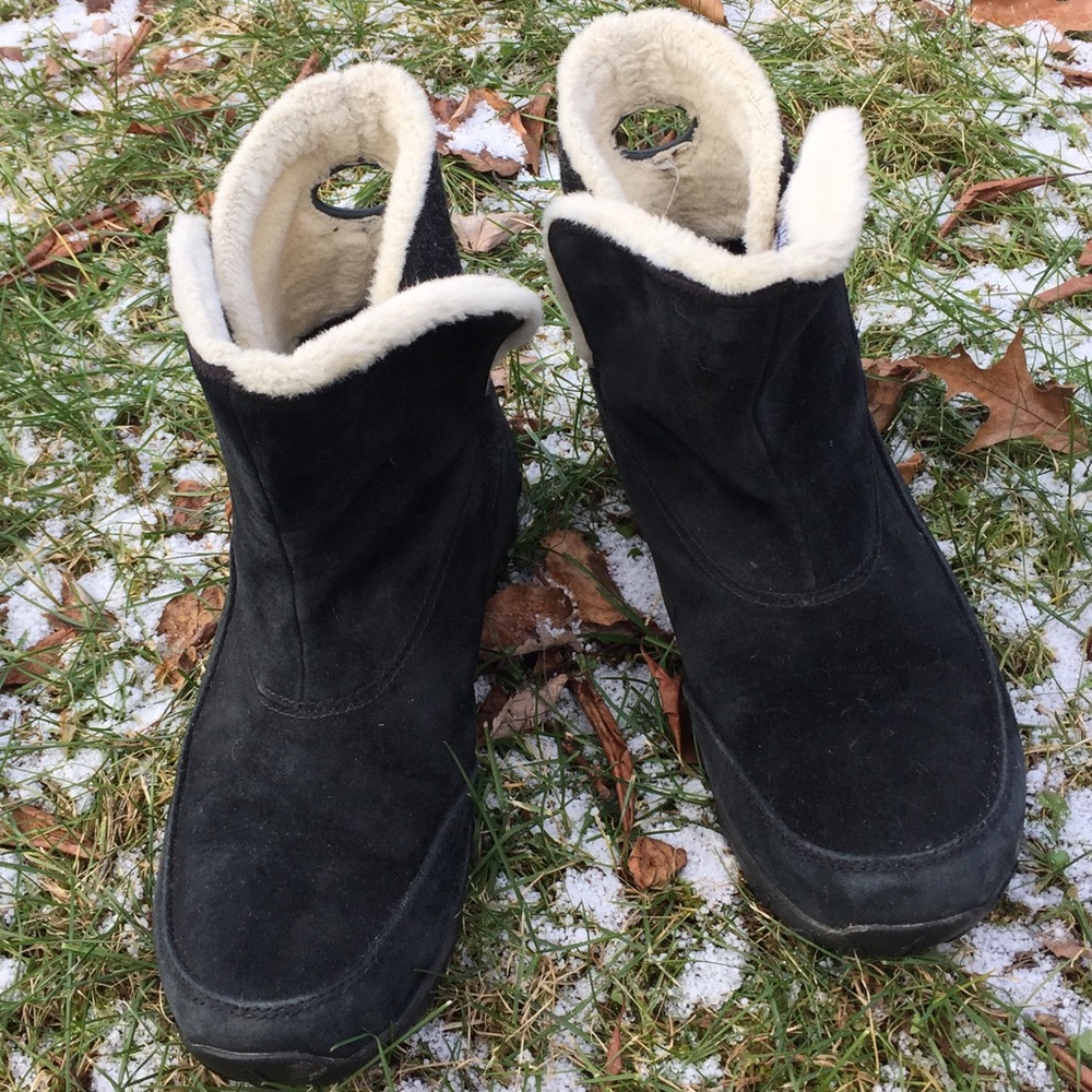 Patagonia Attlee black boots waterproof women 10
